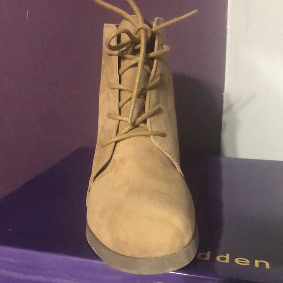Taupe madden girl wedge booties size 8 1/2 - Picture 2 of 6